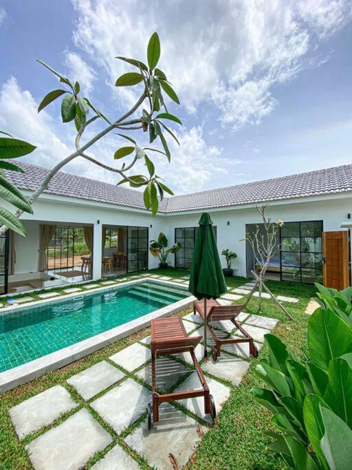 Allure Villa Cempaka Private Pool Kuantan Zewnętrze zdjęcie